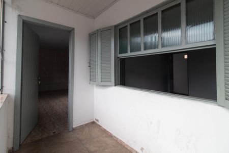 Casa para alugar com 150m², 2 quartos e 3 vagasEntrada