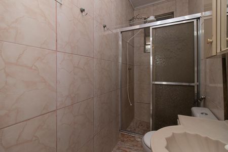 Casa para alugar com 150m², 2 quartos e 3 vagasBanheiro social