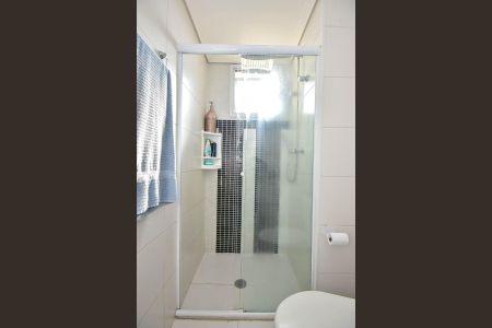 Apartamento à venda com 142m², 3 quartos e 2 vagas Apartamento à venda com 142m², 3 quartos e 2 vagasBanheiro Suíte 1