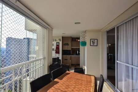 Apartamento à venda com 142m², 3 quartos e 2 vagas Apartamento à venda com 142m², 3 quartos e 2 vagasVaranda