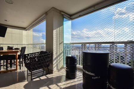 Apartamento à venda com 142m², 3 quartos e 2 vagas Apartamento à venda com 142m², 3 quartos e 2 vagasVaranda