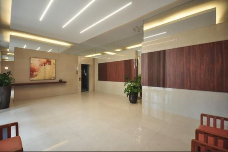 Apartamento à venda com 142m², 3 quartos e 2 vagas Apartamento à venda com 142m², 3 quartos e 2 vagasHall Social