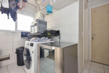 Apartamento à venda com 142m², 3 quartos e 2 vagas Apartamento à venda com 142m², 3 quartos e 2 vagasÁrea de Serviço