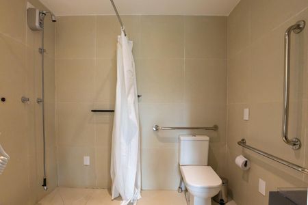 Studio para alugar com 37m², 1 quarto e sem vaga Studio para alugar com 37m², 1 quarto e sem vagaBanheiro