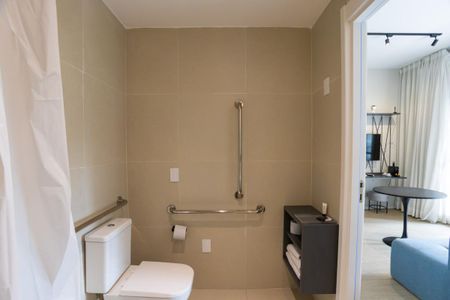 Studio para alugar com 37m², 1 quarto e sem vaga Studio para alugar com 37m², 1 quarto e sem vagaBanheiro