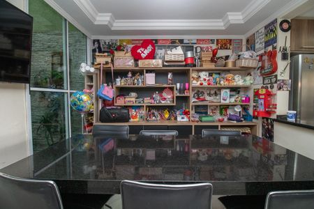 Casa à venda com 180m², 3 quartos e 5 vagasSala 2