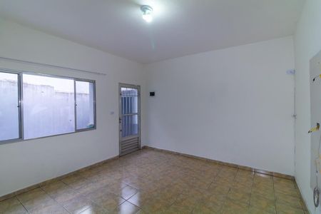 Casa para alugar com 60m², 2 quartos e 1 vagaSala