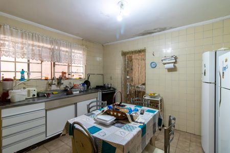 Casa à venda com 155m², 3 quartos e 3 vagas Casa à venda com 155m², 3 quartos e 3 vagasCozinha