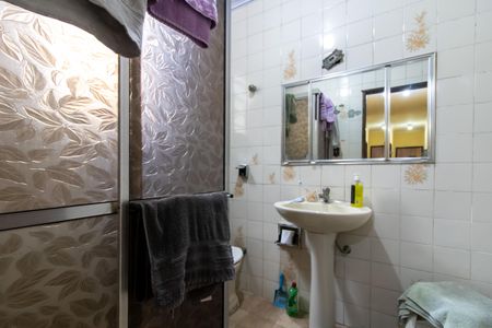 Casa à venda com 155m², 3 quartos e 3 vagas Casa à venda com 155m², 3 quartos e 3 vagasBanheiro