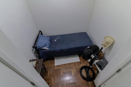 Casa à venda com 783m², 4 quartos e 2 vagas Casa à venda com 783m², 4 quartos e 2 vagasQuarto de Serviço 1