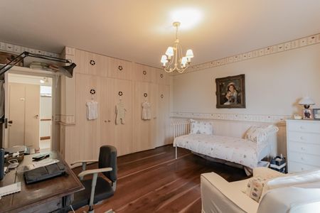 Casa à venda com 783m², 4 quartos e 2 vagas Casa à venda com 783m², 4 quartos e 2 vagasSuíte