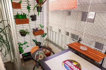 Apartamento à venda com 95m², 2 quartos e 1 vagaSacada