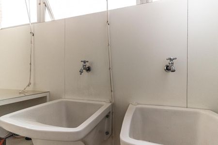 Apartamento à venda com 270m², 3 quartos e 3 vagas Apartamento à venda com 270m², 3 quartos e 3 vagasÁrea de Serviço - Tanque