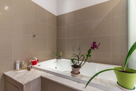 Apartamento à venda com 270m², 3 quartos e 3 vagas Apartamento à venda com 270m², 3 quartos e 3 vagasBanheiro Social