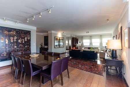 Apartamento à venda com 270m², 3 quartos e 3 vagas Apartamento à venda com 270m², 3 quartos e 3 vagasSala