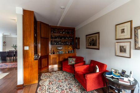 Apartamento à venda com 270m², 3 quartos e 3 vagas Apartamento à venda com 270m², 3 quartos e 3 vagasSala 2