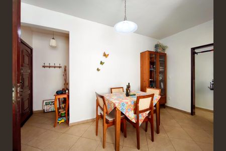 Apartamento à venda com 82m², 2 quartos e 1 vagaSala