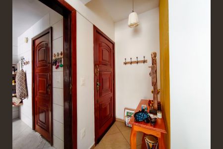 Apartamento à venda com 82m², 2 quartos e 1 vagaEntrada