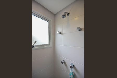 Apartamento para alugar com 164m², 3 quartos e 3 vagas Apartamento para alugar com 164m², 3 quartos e 3 vagasChuveiro da Suíte 1