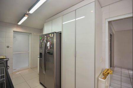 Apartamento para alugar com 164m², 3 quartos e 3 vagas Apartamento para alugar com 164m², 3 quartos e 3 vagasCozinha