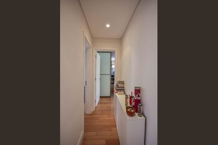 Apartamento para alugar com 164m², 3 quartos e 3 vagas Apartamento para alugar com 164m², 3 quartos e 3 vagasCorredor