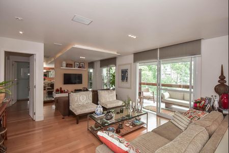 Apartamento para alugar com 164m², 3 quartos e 3 vagas Apartamento para alugar com 164m², 3 quartos e 3 vagasSala