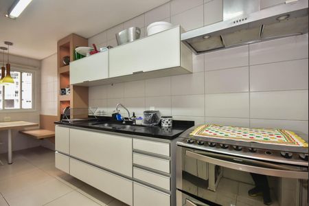 Apartamento para alugar com 164m², 3 quartos e 3 vagas Apartamento para alugar com 164m², 3 quartos e 3 vagasCozinha