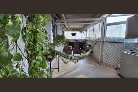 Apartamento à venda com 170m², 3 quartos e 3 vagasVaranda