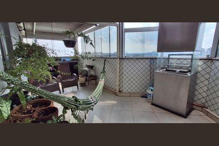 Apartamento à venda com 170m², 3 quartos e 3 vagasVaranda