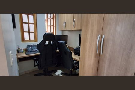 Apartamento à venda com 170m², 3 quartos e 3 vagasEscritório