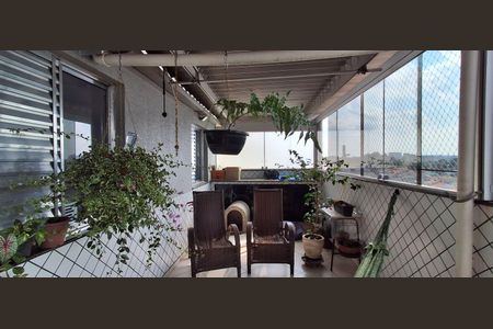 Apartamento à venda com 170m², 3 quartos e 3 vagasVaranda