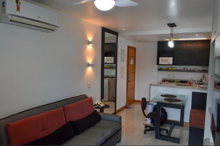 Apartamento à venda com 43m², 1 quarto e sem vagaSala