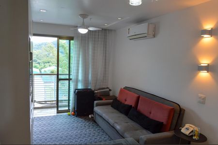 Apartamento à venda com 43m², 1 quarto e sem vagaSala