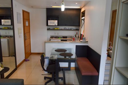 Apartamento à venda com 43m², 1 quarto e sem vagaCozinha 