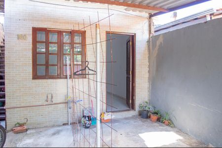 Casa para alugar com 100m², 2 quartos e 1 vagaÁrea comum