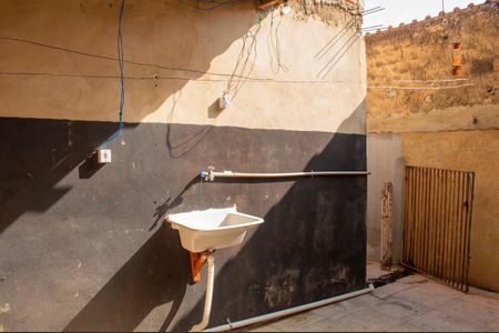 Casa para alugar com 100m², 2 quartos e 1 vagaÁrea de Serviço