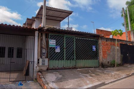 Casa para alugar com 100m², 2 quartos e 1 vagaFachada