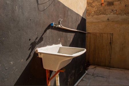 Casa para alugar com 100m², 2 quartos e 1 vagaÁrea de Serviço