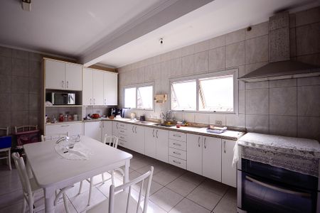 Casa à venda com 246m², 3 quartos e 10 vagasCozinha