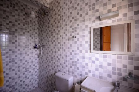 Casa à venda com 246m², 3 quartos e 10 vagasBanheiro do Quarto 3