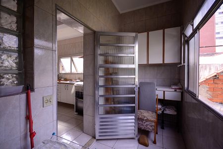 Casa à venda com 246m², 3 quartos e 10 vagasÁrea de Serviço