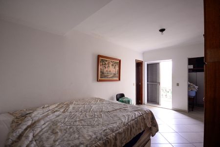 Casa à venda com 246m², 3 quartos e 10 vagasQuarto 3 - Suite