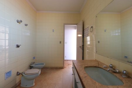 Casa para alugar com 660m², 7 quartos e 4 vagasBanheiro Social