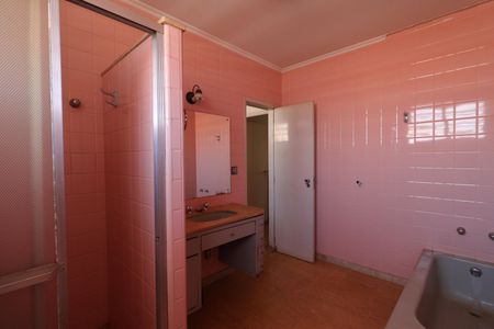 Casa para alugar com 660m², 7 quartos e 4 vagasBanheiro da Suíte 3