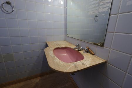 Casa para alugar com 660m², 7 quartos e 4 vagasBanheiro Suíte 1