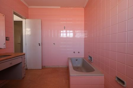 Casa para alugar com 660m², 7 quartos e 4 vagasBanheiro da Suíte 3