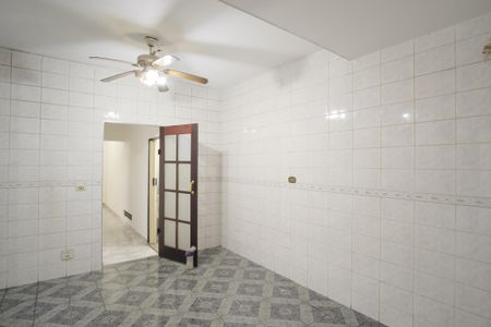 Casa à venda com 137m², 3 quartos e 2 vagasCopa