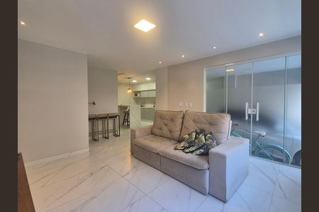 Casa de condomínio para alugar com 100m², 2 quartos e sem vaga Casa de condomínio para alugar com 100m², 2 quartos e sem vagaSala