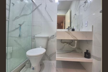 Casa de condomínio para alugar com 100m², 2 quartos e sem vaga Casa de condomínio para alugar com 100m², 2 quartos e sem vagaBanheiro da Suíte 2