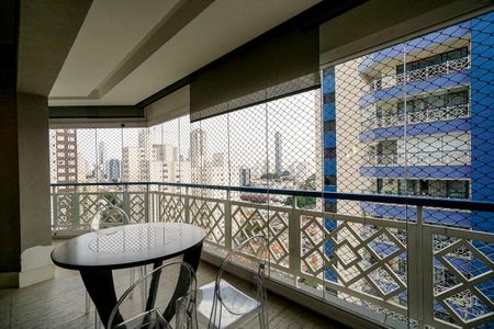 Apartamento à venda com 151m², 4 quartos e 3 vagasVaranda